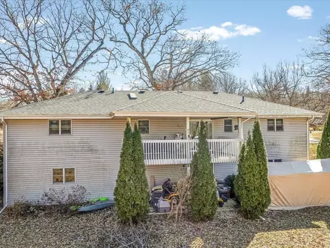 Exterior - 585 Knollwood Dr, Lake Summerset, IL 61019 photo 2 of 6
