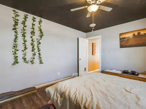 Bedroom - 585 Knollwood Dr, Lake Summerset, IL 61019 photo 2 of 7