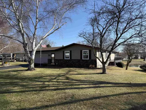 Other - 2173 Eagle Dr, Freeport, IL 61032 photo 1 of 6