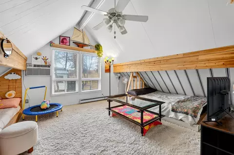 Bedroom - 2217 Gainsboro Rd, Lake Summerset, IL 61019 photo 3 of 3