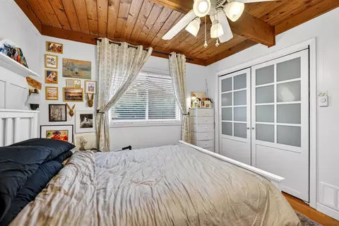 Bedroom - 2217 Gainsboro Rd, Lake Summerset, IL 61019 photo 2 of 3