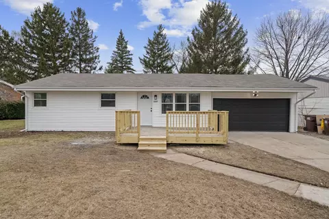 2207 Maple Ave, Loves Park, IL 61111