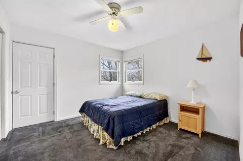 Bedroom - 2354 Butternut Bnd, Lake Summerset, IL 61019 photo 4 of 9