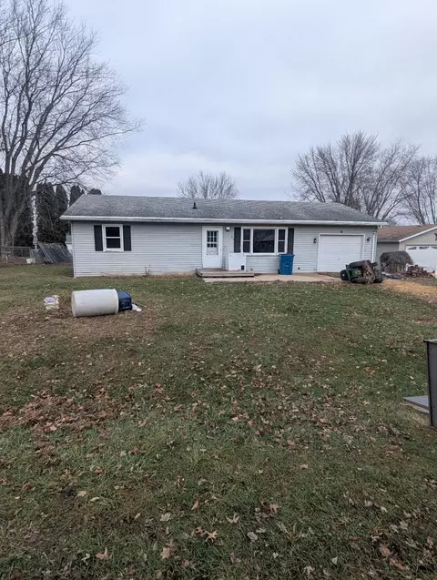 20 Academy St, German Valley, IL 61039