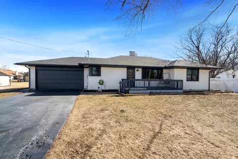 11179 Beloit Rd, Belvidere, IL 61008