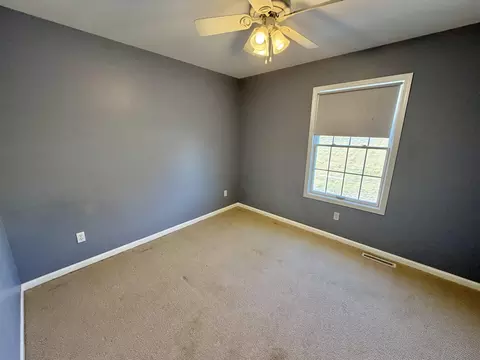 Bedroom - 5206 E Hubbard Trl, Byron, IL 61010 photo 7 of 9
