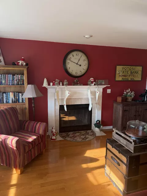 Living - 5206 E Hubbard Trl, Byron, IL 61010 photo 3 of 10