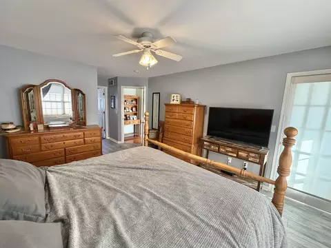 Bedroom - 5206 E Hubbard Trl, Byron, IL 61010 photo 6 of 9