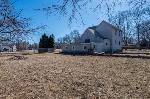 Exterior - 502 E Brayton Rd, Mount Morris, IL 61054 photo 3 of 3