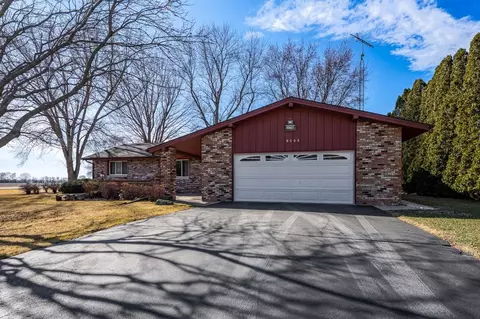 9506 Henninger Dr, Belvidere, IL 61008