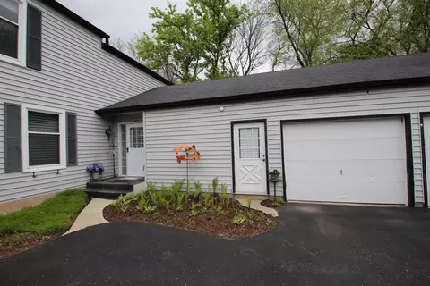 4621 High Point Dr #6, Rockford, IL 61114