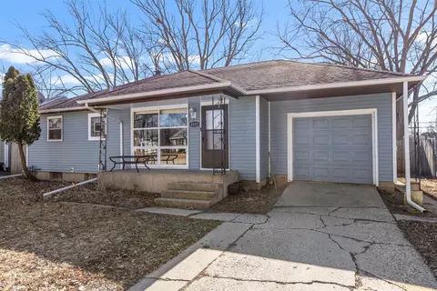 2312 Jonathan Ave, Rockford, IL 61103