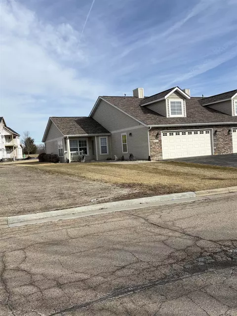 15541 Finley Way, South Beloit, IL 61080