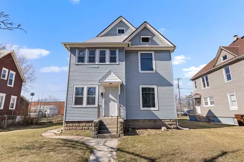 1611 S 4th St, Rockford, IL 61104