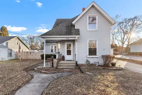 916 Berylan St, Belvidere, IL 61008