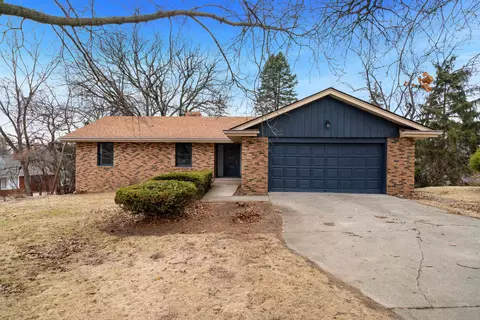 4608 Sequoia Cir, Rockford, IL 61108