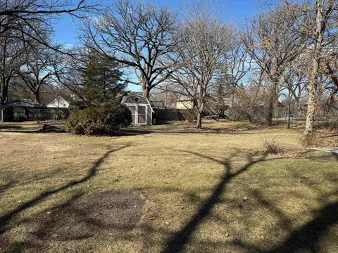 11392 Edgemere Ter, Roscoe, IL 61073 photo 8