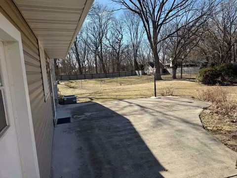 11392 Edgemere Ter, Roscoe, IL 61073 photo 6