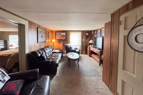 230 Reed St, Pecatonica, IL 61063 photo 8