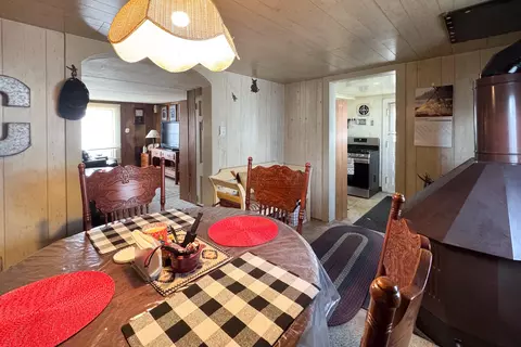 230 Reed St, Pecatonica, IL 61063 photo 6