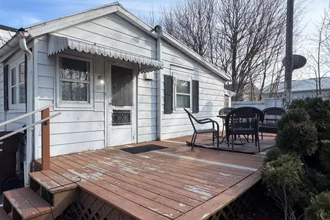 230 Reed St, Pecatonica, IL 61063 photo 2