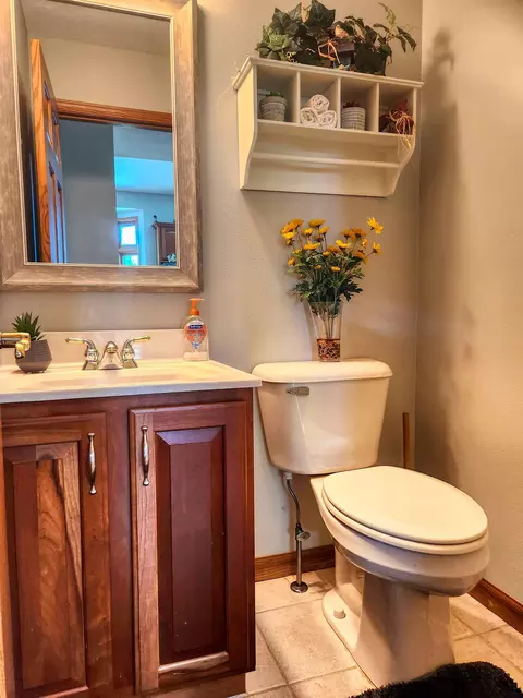 Bath - 28-80 Highland Ct, Lanark, IL 61046 photo 6 of 6