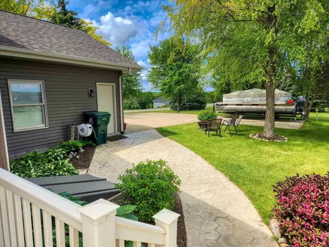 Exterior - 28-80 Highland Ct, Lanark, IL 61046 photo 6 of 11