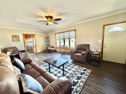 Living - 803 North St, Thomson, IL 61285 photo 1 of 4
