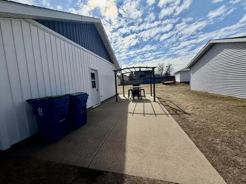 Exterior - 803 North St, Thomson, IL 61285 photo 8 of 10