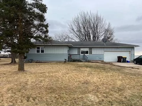 2585 S Van Brocklyn Rd, Freeport, IL 61032