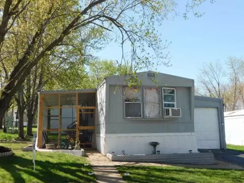 5101 Pebble Ln, Loves Park, IL 61111