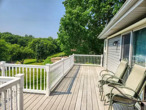 Exterior - 27-53 Ridgeview Dr, Lanark, IL 61046 photo 4 of 12