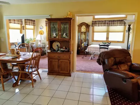Dining - 27-53 Ridgeview Dr, Lanark, IL 61046 photo 2 of 3
