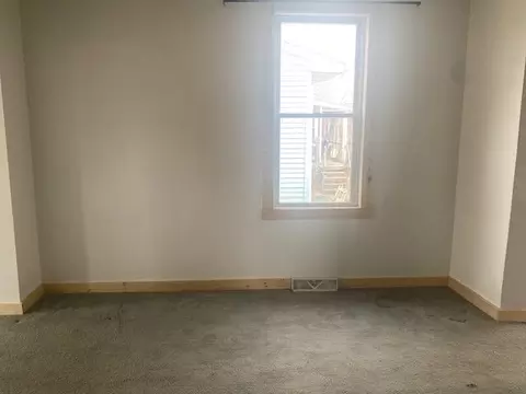 215 W 5th St, Spring Valley, IL 61362 photo 6