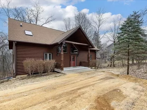 242 Blackhawk Trce, Galena, IL 61036