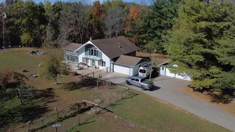 8571 S Whitton Rd, Hanover, IL 61041