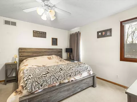 Bedroom - 1101 Drexel Rd, Lake Summerset, IL 61019 photo 4 of 12