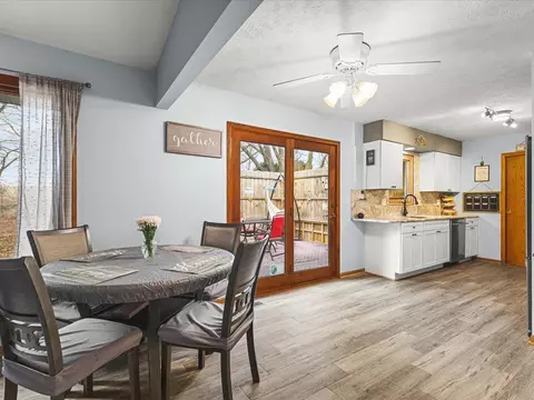 Dining - 1101 Drexel Rd, Lake Summerset, IL 61019 photo 2 of 2