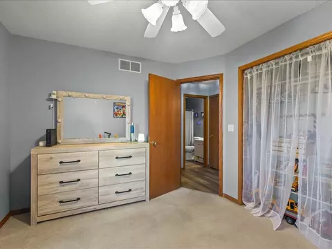 Bedroom - 1101 Drexel Rd, Lake Summerset, IL 61019 photo 12 of 12