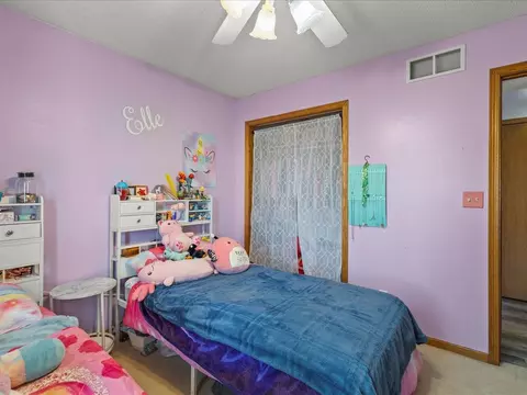 Bedroom - 1101 Drexel Rd, Lake Summerset, IL 61019 photo 10 of 12