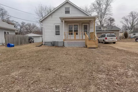 2914 Sewell St, Rockford, IL 61109