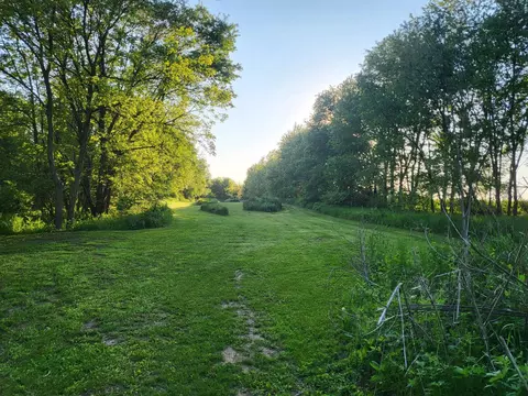 4414 N Tower Rd, Freeport, IL 61032 photo 8