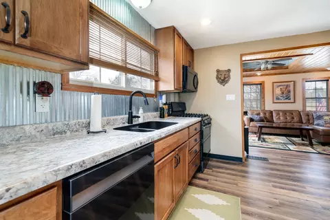 8701 N Main St, Leaf River, IL 61047 photo 11
