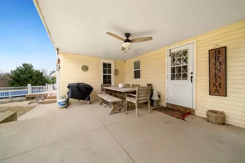 8701 N Main St, Leaf River, IL 61047 photo 25