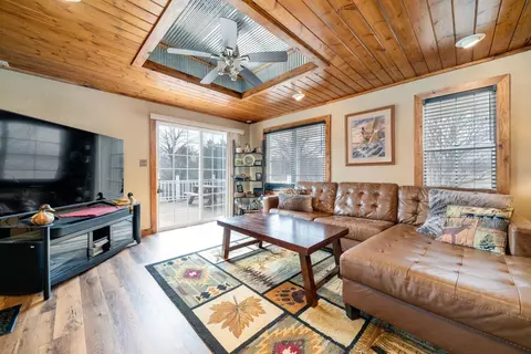 8701 N Main St, Leaf River, IL 61047 photo 7