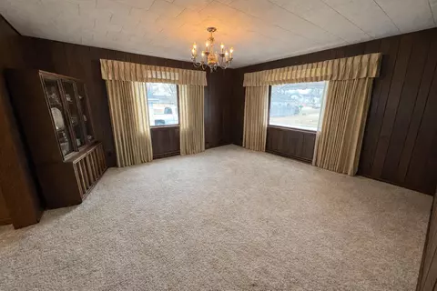 503 N Main St, Chadwick, IL 61014 photo 13
