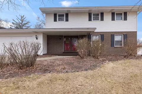1726 Williamsbug Rd, Rockford, IL 61107