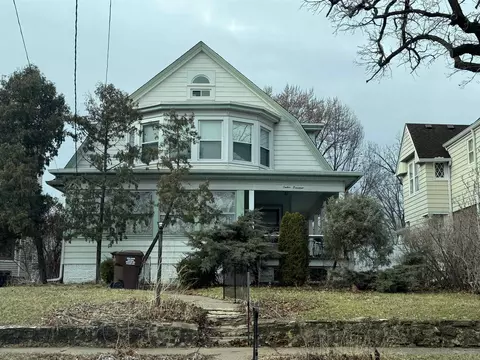1214 National Ave, Rockford, IL 61103