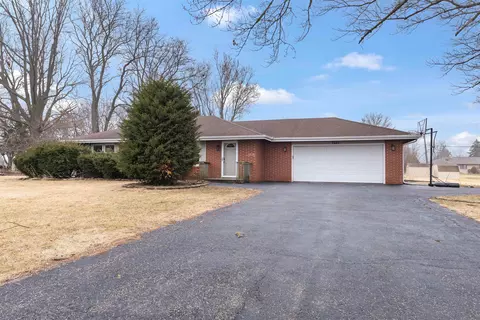 7551 Terrier Ln, Rockford, IL 61108