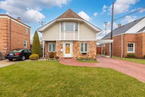 5124 W 64th St, Chicago, IL 60638